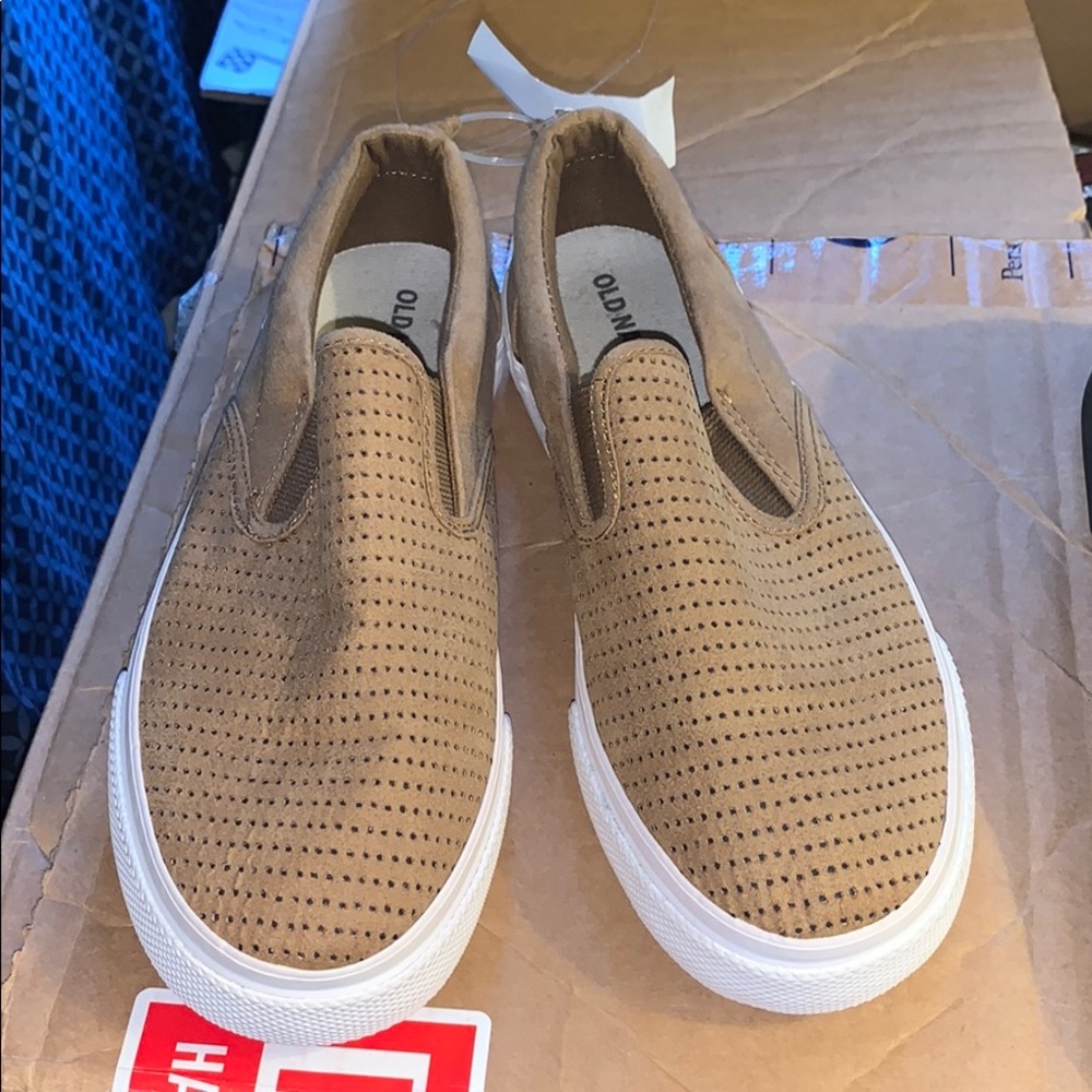 Boys shoes